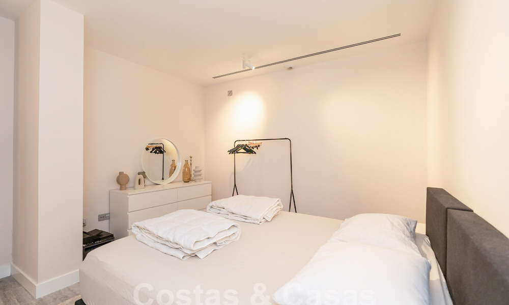 Villa de luxe moderne à vendre avec vue sur la mer dans une communauté fermée entourée de nature à Marbella - Benahavis 59280