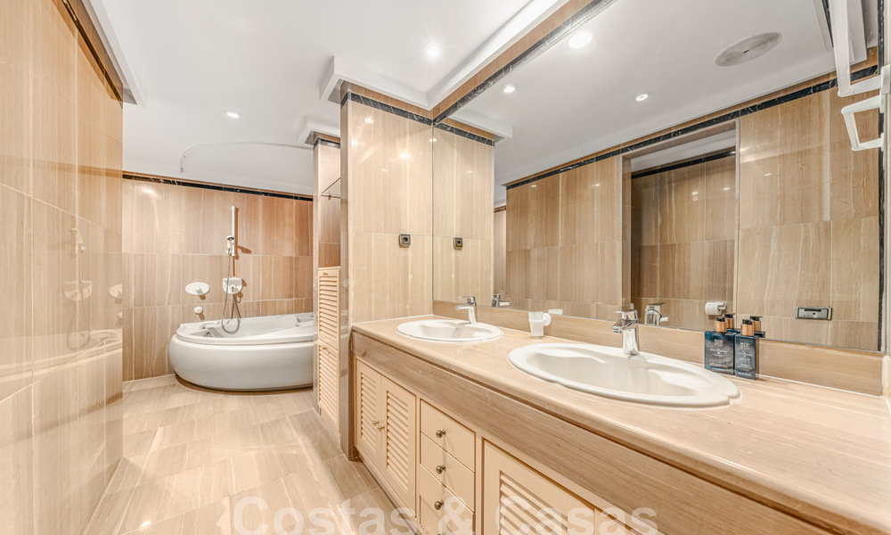 Appartement de luxe dans un complexe de plage en front de mer à vendre dans le centre de Marbella 59295