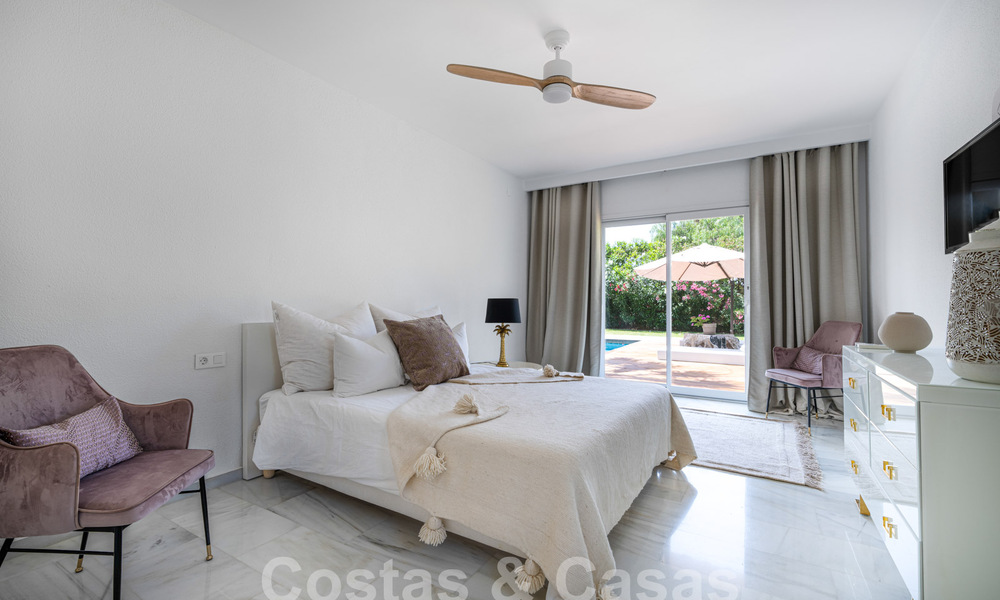 Villa méditerranéenne de luxe à vendre à quelques pas de la plage à l'est du centre de Marbella 59395