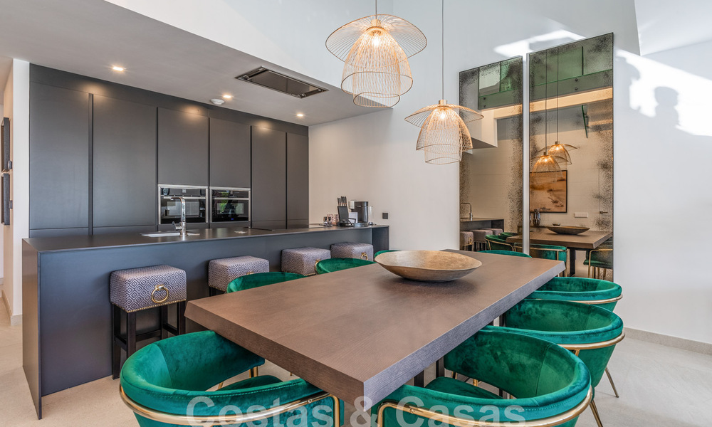 Maison moderne et familiale à vendre dans un complexe balnéaire à quelques minutes à pied du centre d'Estepona 59413