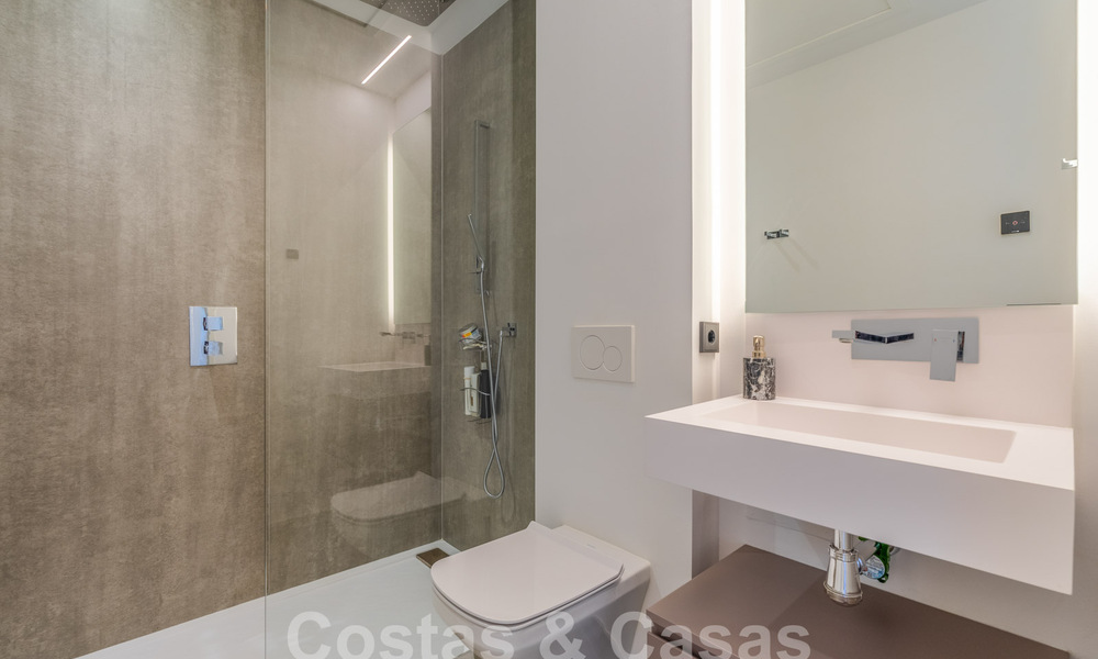 Maison moderne et familiale à vendre dans un complexe balnéaire à quelques minutes à pied du centre d'Estepona 59419