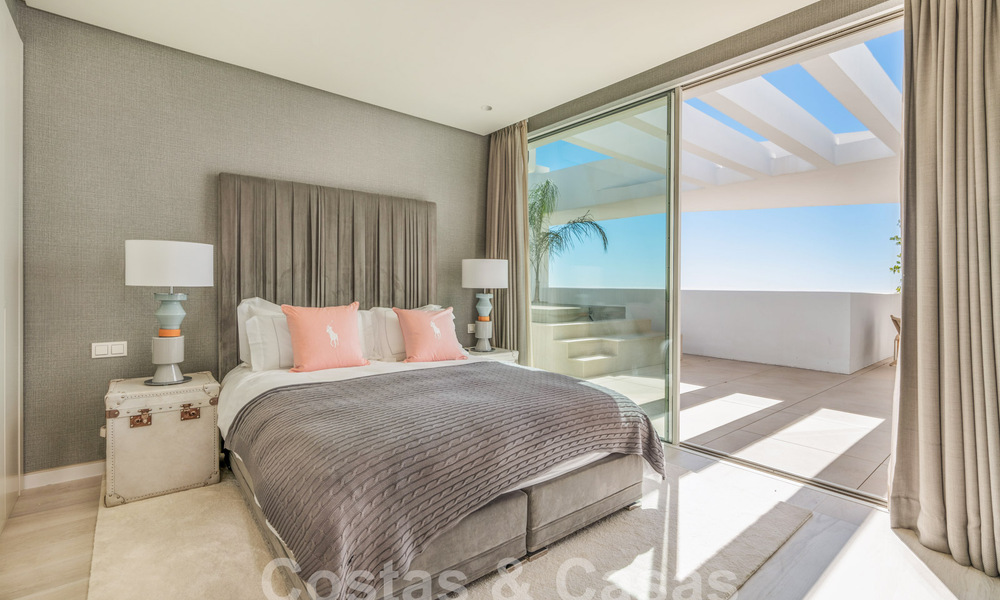 Penthouse d'avant-garde à vendre avec vue panoramique à 180°, dans les collines de Marbella 59431