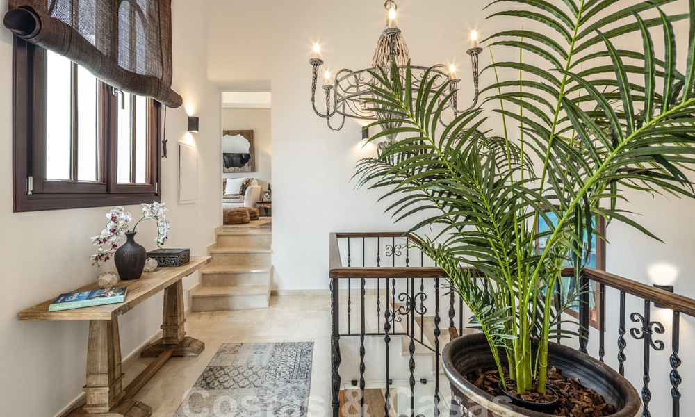 Villa méditerranéenne de luxe à vendre dans une communauté fermée à El Madroñal, Marbella - Benahavis 59511