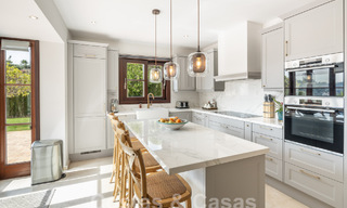 Villa méditerranéenne de luxe à vendre dans une communauté fermée à El Madroñal, Marbella - Benahavis 59517 