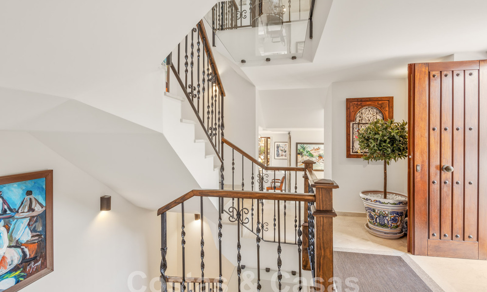 Villa méditerranéenne de luxe à vendre dans une communauté fermée à El Madroñal, Marbella - Benahavis 59518