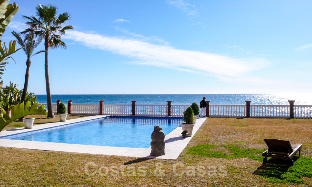 Villa de luxe en première ligne de plage à vendre - Marbella - Estepona 31103
