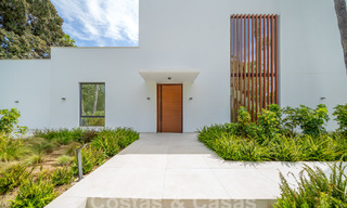 Villa contemporaine neuve à vendre dans une urbanisation golfique privilégiée sur le Nouveau Golden Mile, Marbella - Benahavis 59563 
