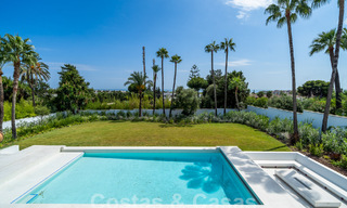 Villa contemporaine neuve à vendre dans une urbanisation golfique privilégiée sur le Nouveau Golden Mile, Marbella - Benahavis 59567 