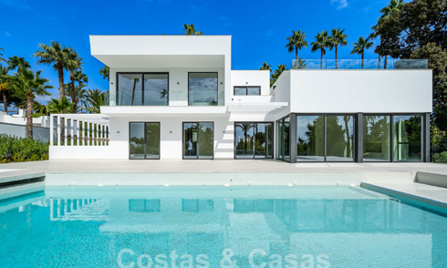 Villa contemporaine neuve à vendre dans une urbanisation golfique privilégiée sur le Nouveau Golden Mile, Marbella - Benahavis 59569
