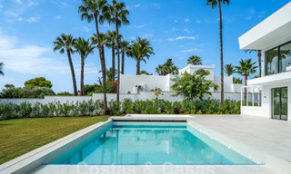 Villa contemporaine neuve à vendre dans une urbanisation golfique privilégiée sur le Nouveau Golden Mile, Marbella - Benahavis 59570 