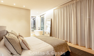 Villa contemporaine neuve à vendre dans une urbanisation golfique privilégiée sur le Nouveau Golden Mile, Marbella - Benahavis 782463 