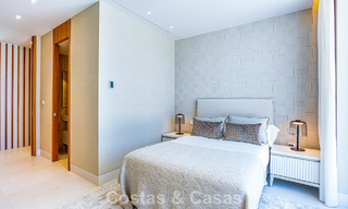 Villa contemporaine neuve à vendre dans une urbanisation golfique privilégiée sur le Nouveau Golden Mile, Marbella - Benahavis 782468 