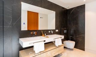 Villa contemporaine neuve à vendre dans une urbanisation golfique privilégiée sur le Nouveau Golden Mile, Marbella - Benahavis 782473 