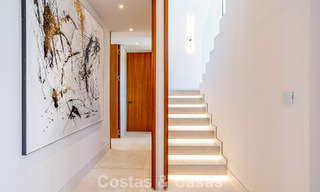 Villa contemporaine neuve à vendre dans une urbanisation golfique privilégiée sur le Nouveau Golden Mile, Marbella - Benahavis 782474 