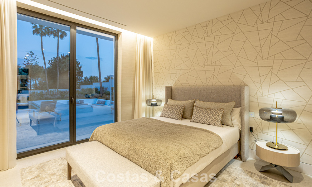 Villa contemporaine neuve à vendre dans une urbanisation golfique privilégiée sur le Nouveau Golden Mile, Marbella - Benahavis 782503