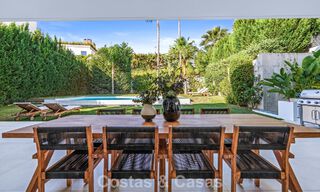 Villa de luxe moderne à vendre dans un style architectural contemporain, à quelques minutes à pied de Puerto Banus, Marbella 788884 