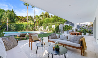 Villa de luxe moderne à vendre dans un style architectural contemporain, à quelques minutes à pied de Puerto Banus, Marbella 788885 