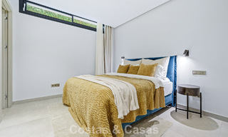 Villa de luxe moderne à vendre dans un style architectural contemporain, à quelques minutes à pied de Puerto Banus, Marbella 788904 