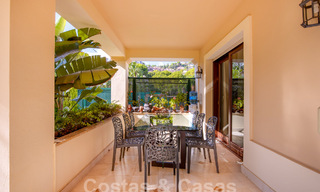 Villa de luxe intemporelle au charme andalou à vendre entourée de terrains de golf à Marbella - Benahavis 59659 