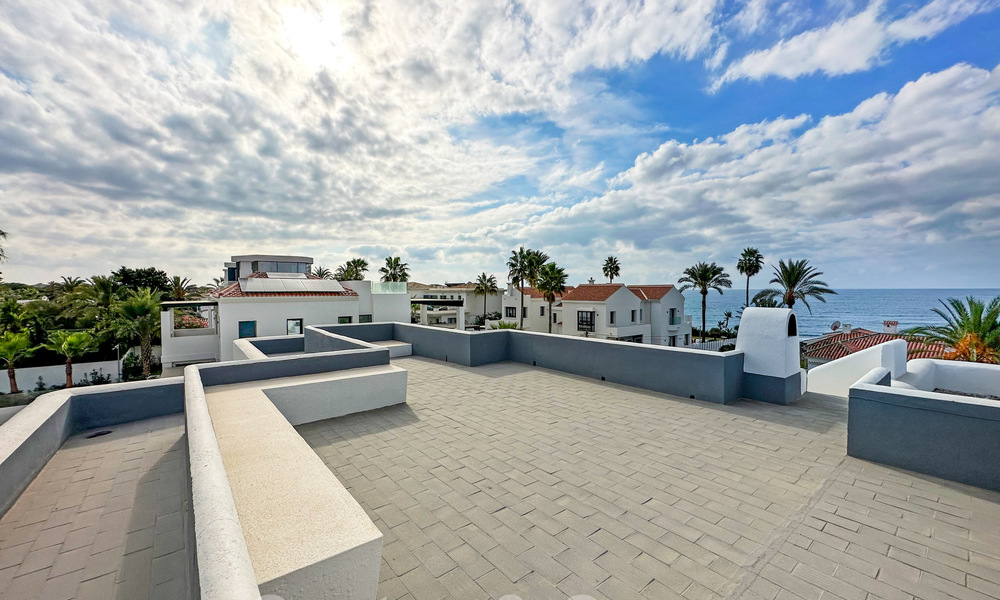 Villa à rénover avec un grand potentiel à vendre à quelques mètres de la plage dans un quartier populaire de Marbella Est 59710