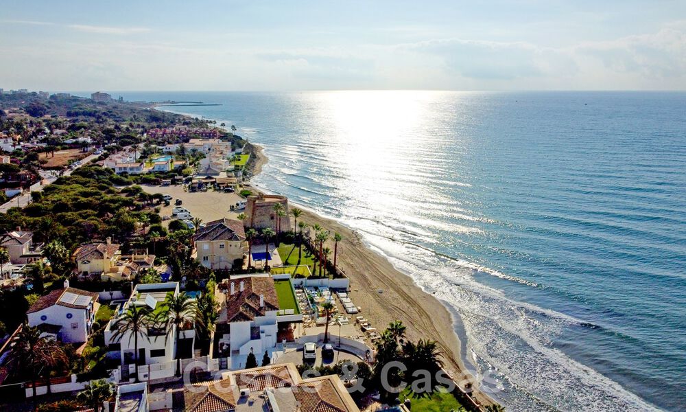 Villa à rénover avec un grand potentiel à vendre à quelques mètres de la plage dans un quartier populaire de Marbella Est 59719