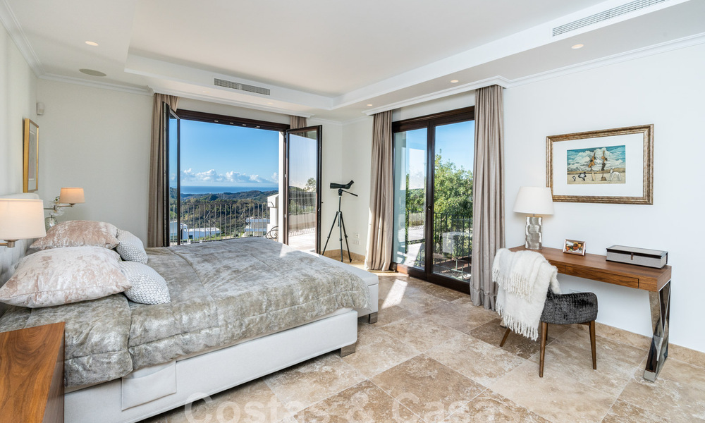 Villa de luxe de style méditerranéen à vendre avec vue panoramique sur la mer à Marbella - Benahavis 59827