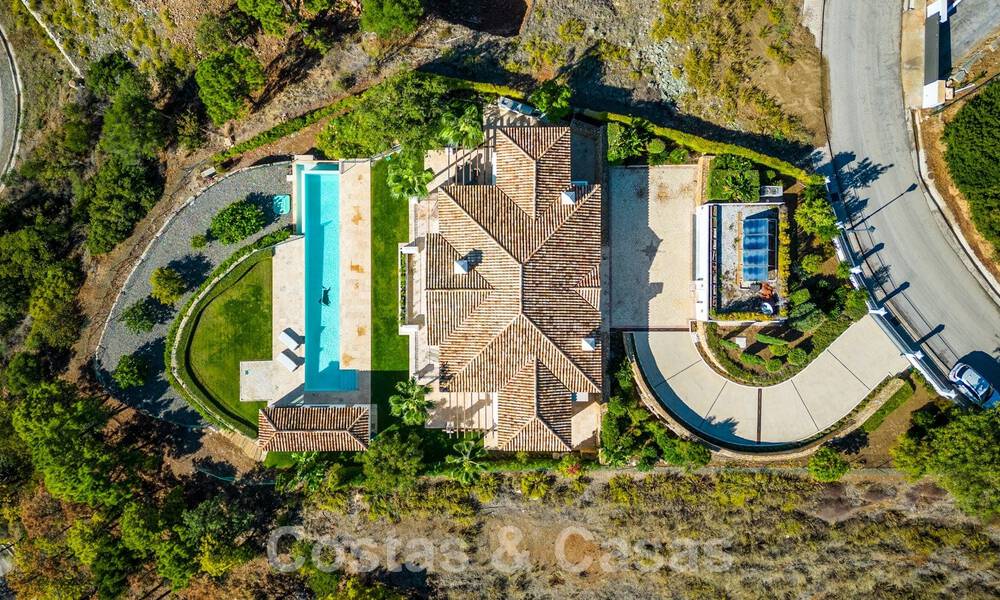 Villa de luxe de style méditerranéen à vendre avec vue panoramique sur la mer à Marbella - Benahavis 59833