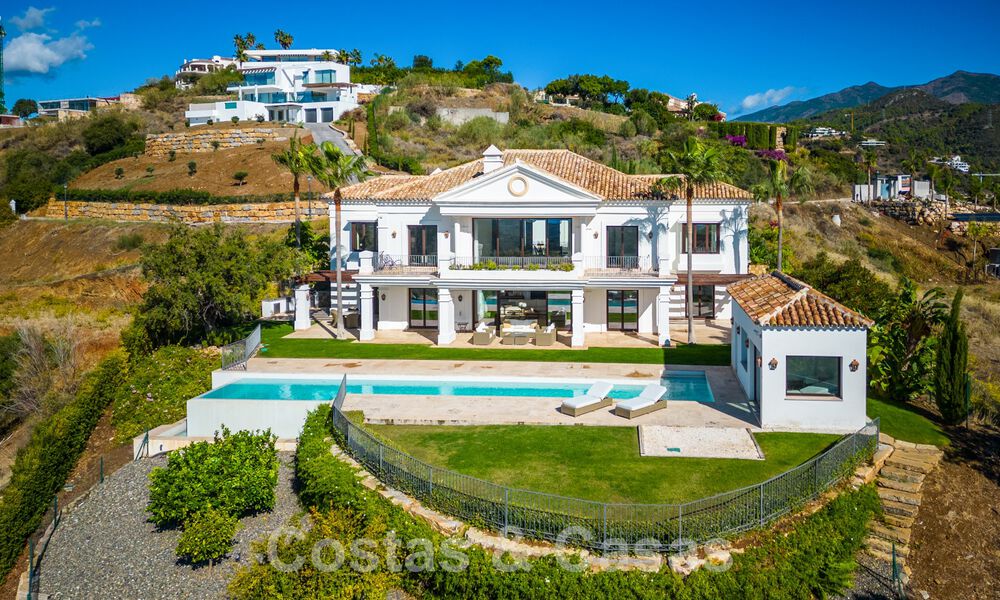 Villa de luxe de style méditerranéen à vendre avec vue panoramique sur la mer à Marbella - Benahavis 59834