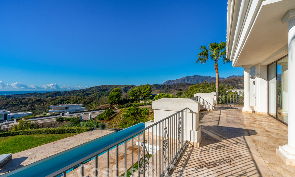 Villa de luxe de style méditerranéen à vendre avec vue panoramique sur la mer à Marbella - Benahavis 59843