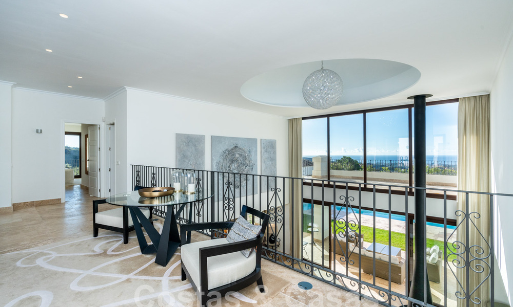 Villa de luxe de style méditerranéen à vendre avec vue panoramique sur la mer à Marbella - Benahavis 59846