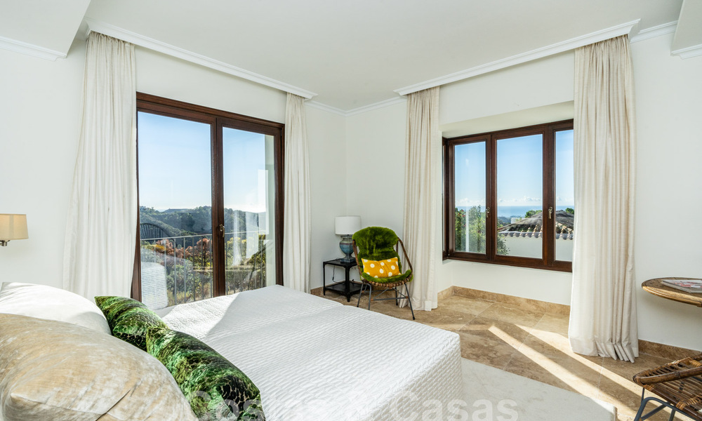 Villa de luxe de style méditerranéen à vendre avec vue panoramique sur la mer à Marbella - Benahavis 59853