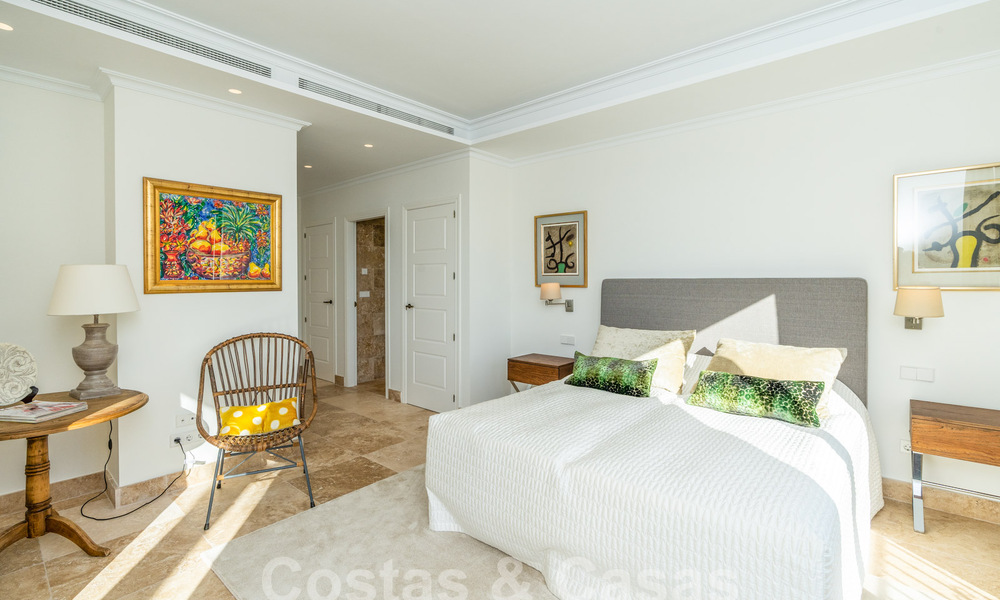 Villa de luxe de style méditerranéen à vendre avec vue panoramique sur la mer à Marbella - Benahavis 59854