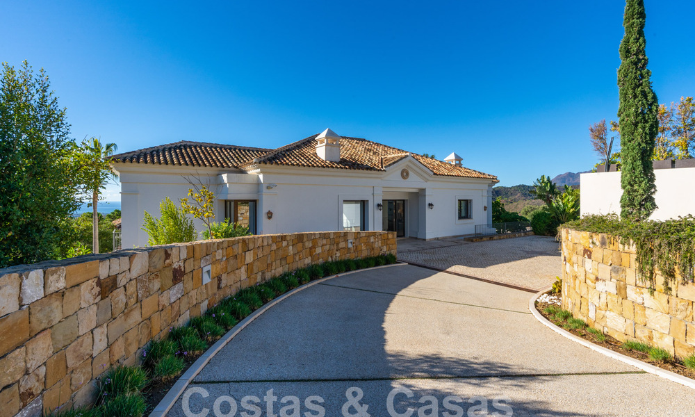 Villa de luxe de style méditerranéen à vendre avec vue panoramique sur la mer à Marbella - Benahavis 59857