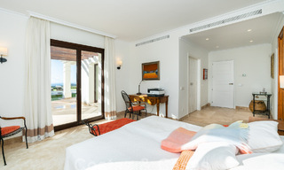 Villa de luxe de style méditerranéen à vendre avec vue panoramique sur la mer à Marbella - Benahavis 59861 