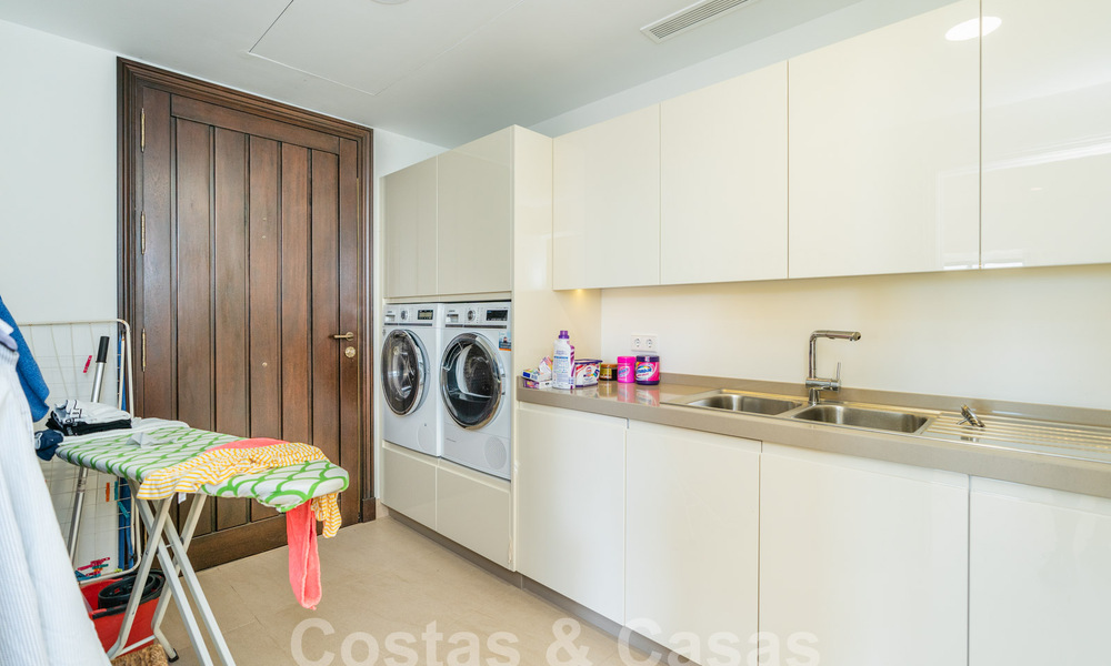 Villa de luxe de style méditerranéen à vendre avec vue panoramique sur la mer à Marbella - Benahavis 59862