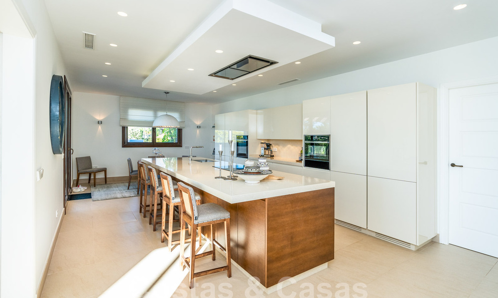 Villa de luxe de style méditerranéen à vendre avec vue panoramique sur la mer à Marbella - Benahavis 59864