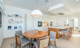 Villa de luxe de style méditerranéen à vendre avec vue panoramique sur la mer à Marbella - Benahavis 59865 