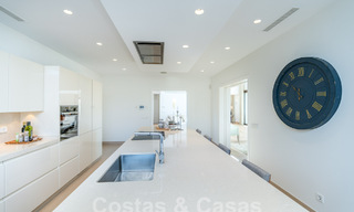 Villa de luxe de style méditerranéen à vendre avec vue panoramique sur la mer à Marbella - Benahavis 59867 