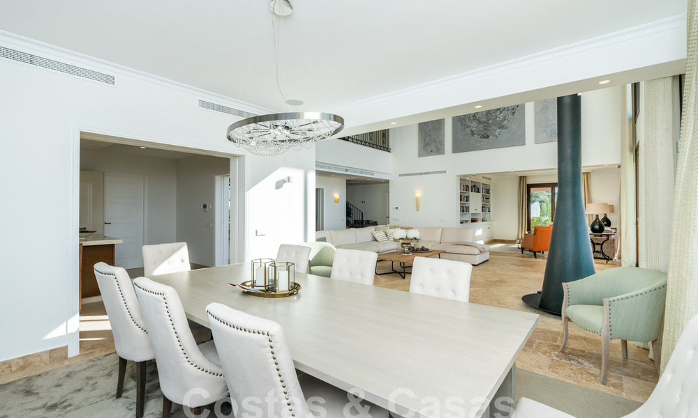 Villa de luxe de style méditerranéen à vendre avec vue panoramique sur la mer à Marbella - Benahavis 59869