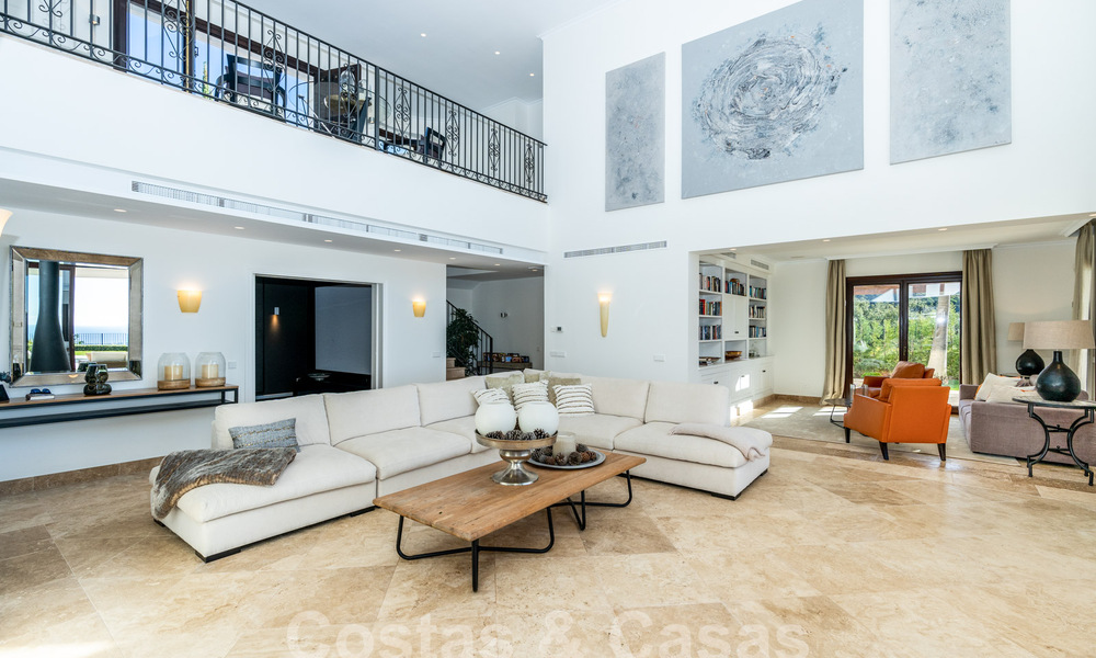 Villa de luxe de style méditerranéen à vendre avec vue panoramique sur la mer à Marbella - Benahavis 59872