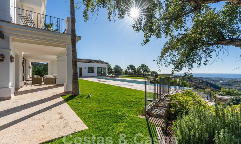 Villa de luxe de style méditerranéen à vendre avec vue panoramique sur la mer à Marbella - Benahavis 59881