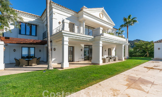 Villa de luxe de style méditerranéen à vendre avec vue panoramique sur la mer à Marbella - Benahavis 59882 