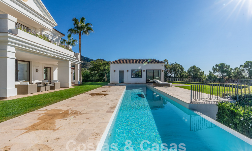 Villa de luxe de style méditerranéen à vendre avec vue panoramique sur la mer à Marbella - Benahavis 59883