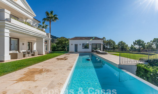 Villa de luxe de style méditerranéen à vendre avec vue panoramique sur la mer à Marbella - Benahavis 59883 