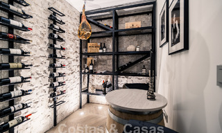 Villa de luxe rénovée de caractère avec vue sur la mer dans une communauté fermée à vendre à Nueva Andalucia, Marbella 60005 