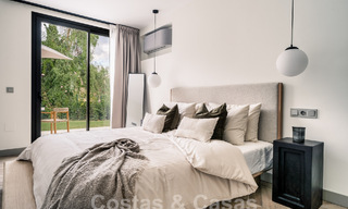 Villa de luxe rénovée de caractère avec vue sur la mer dans une communauté fermée à vendre à Nueva Andalucia, Marbella 60009 