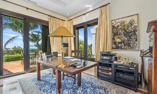 Spacieuse villa de luxe à vendre, adjacente à un parcours de golf de prestigieux dans le complexe de golf La Quinta, Benahavis - Marbella 59760 