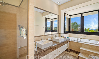 Spacieuse villa de luxe à vendre, adjacente à un parcours de golf de prestigieux dans le complexe de golf La Quinta, Benahavis - Marbella 59777 
