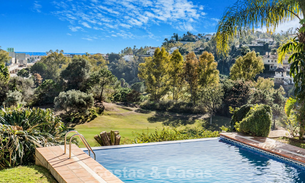 Spacieuse villa de luxe à vendre, adjacente à un parcours de golf de prestigieux dans le complexe de golf La Quinta, Benahavis - Marbella 774238