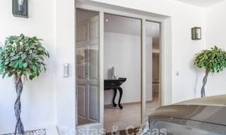 Villa contemporaine andalouse de luxe à vendre dans un environnement de golf haut de gamme à Nueva Andalucia, Marbella 59932 